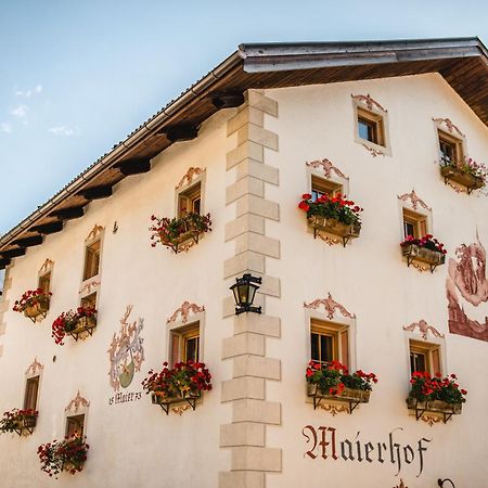 Maierhof Villa ลาวาลเล ภายนอก รูปภาพ